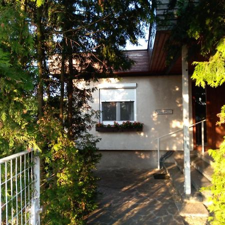 Ferienwohnung Haus Polly Strasshof an der Nordbahn Exterior foto