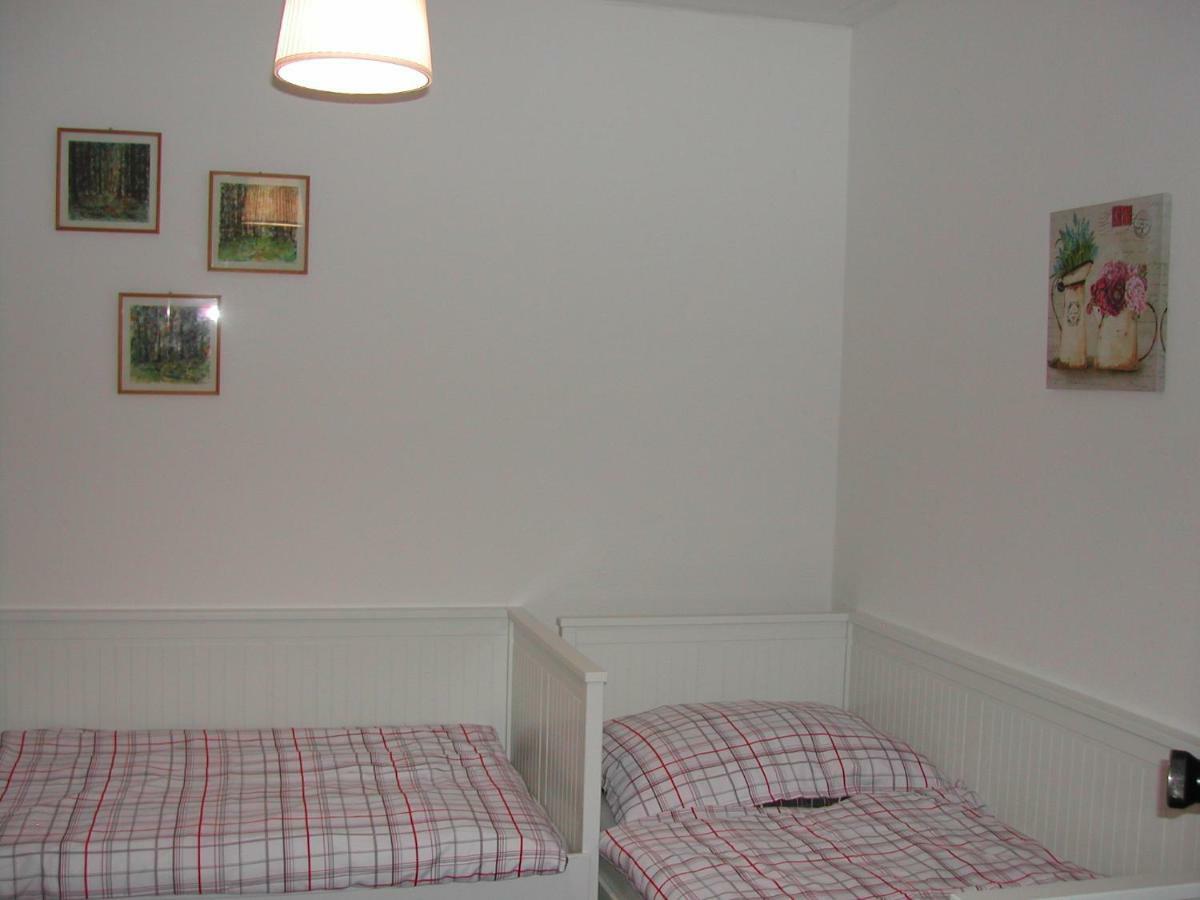 Ferienwohnung Haus Polly Strasshof an der Nordbahn Exterior foto